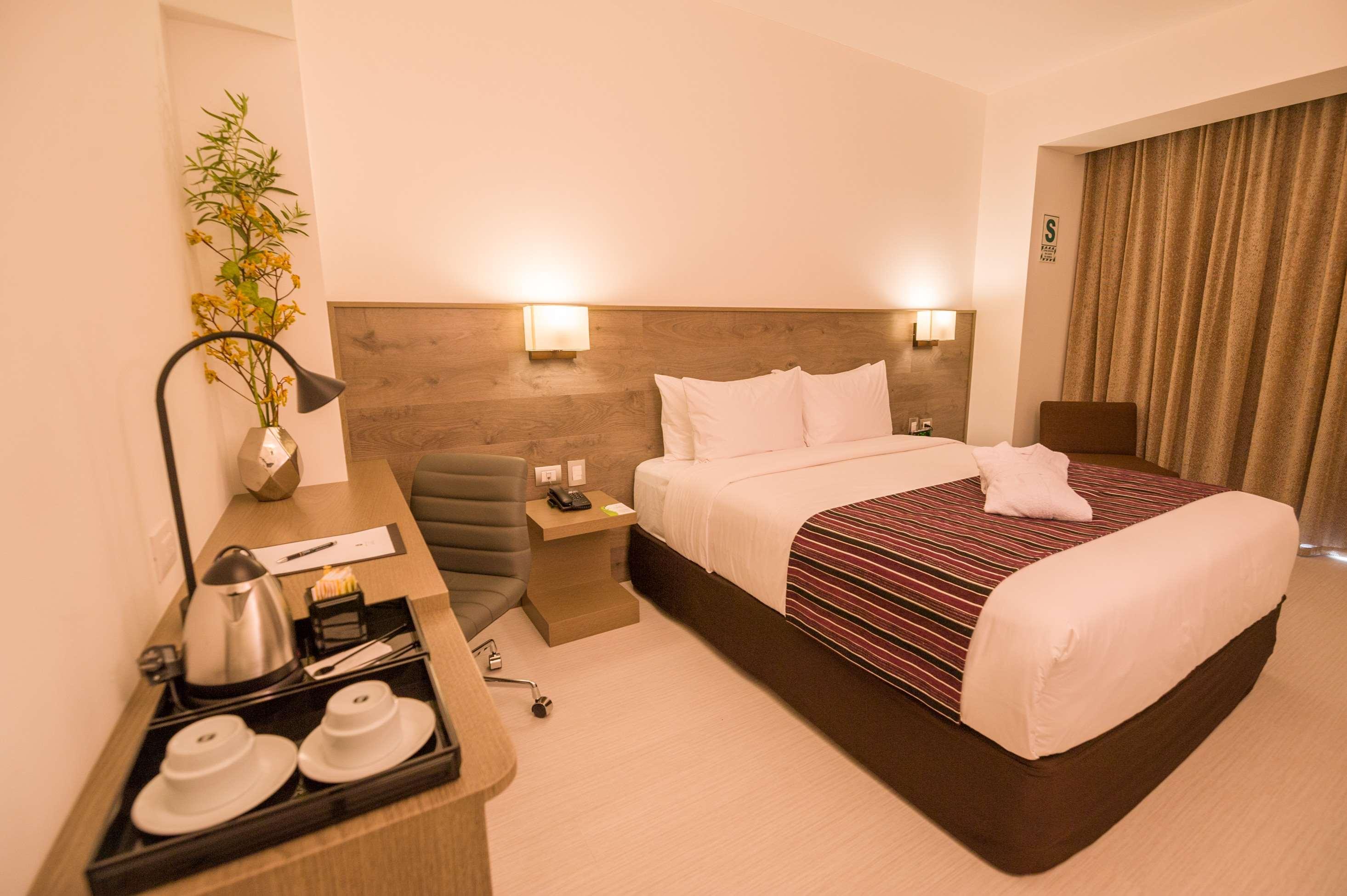 Best Western Posada Royale Hotel & Suites Simi Valley Ngoại thất bức ảnh