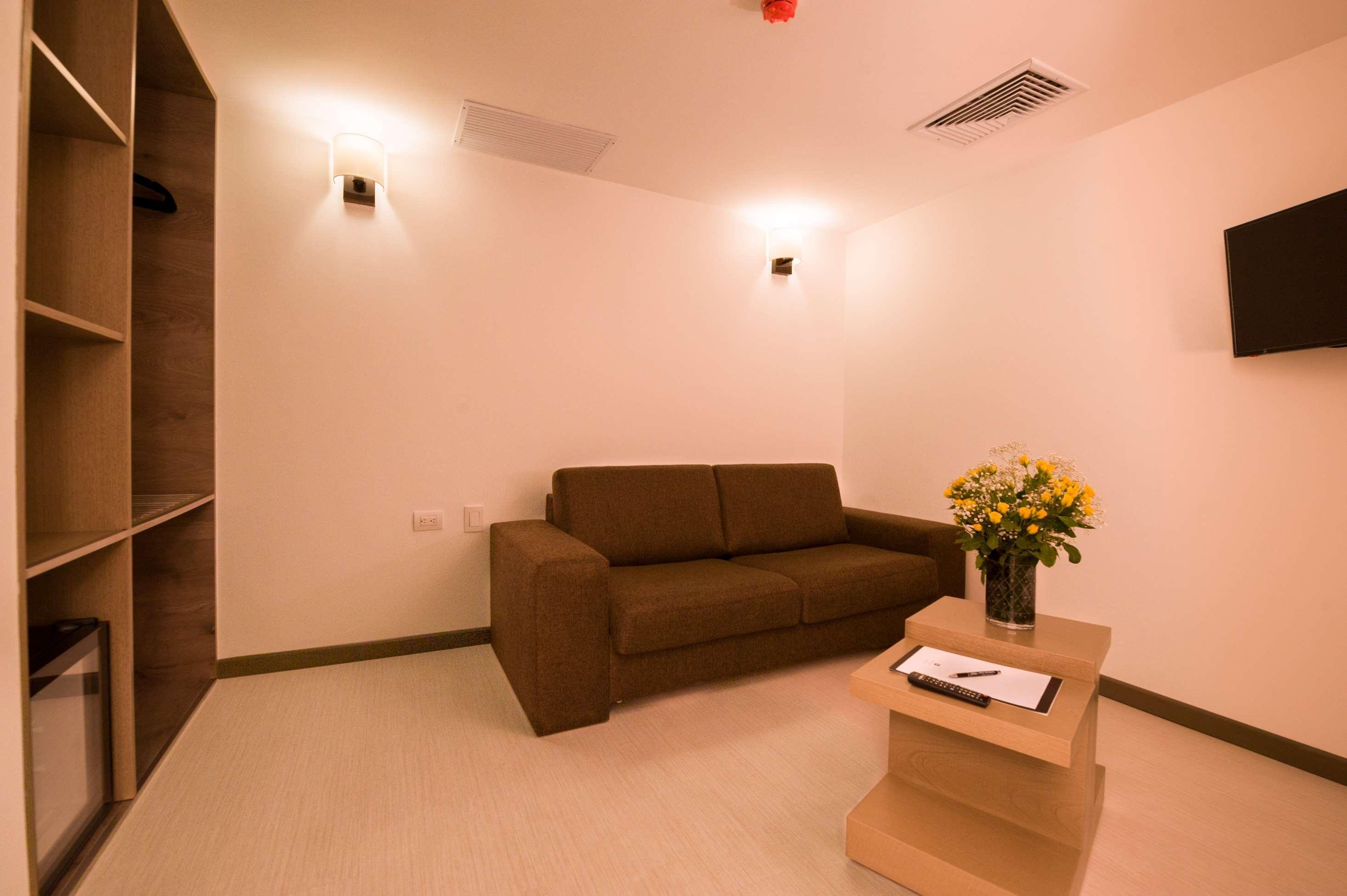 Best Western Posada Royale Hotel & Suites Simi Valley Ngoại thất bức ảnh
